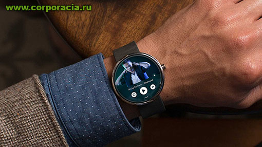 Moto 360 (2015)